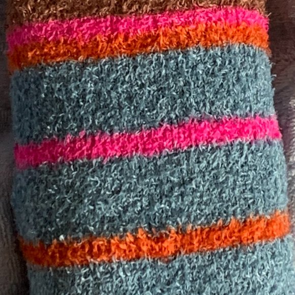 ⭐️HOST PICK⭐️ Plush Over-the-knee Furry Puppy Socks-NWT - Picture 15 of 15